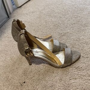 Michael Kors Glittering Gold Heels
